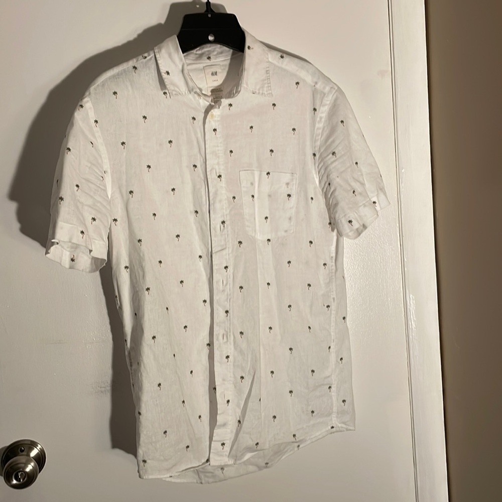 H&M LOGG branded T-Shirt w/ breast pocket
